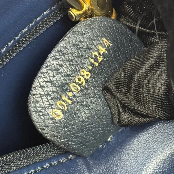 Gucci Jackie Vintage Black and Red Shoulder Bag - Picture 14 of 16